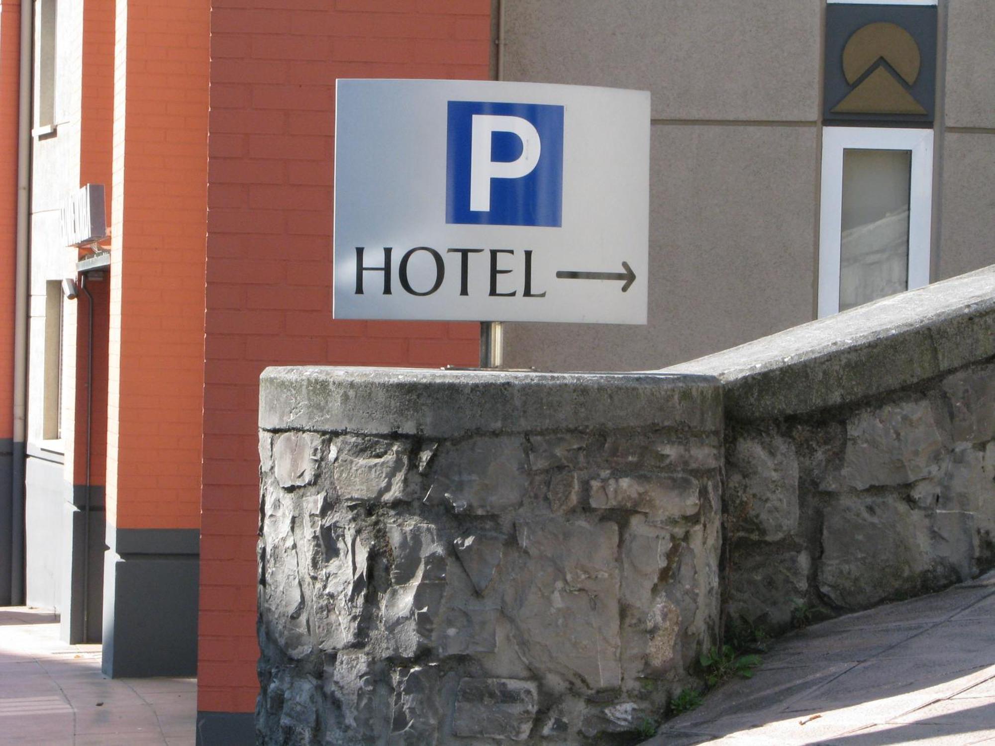 Hotel Elizalde Oiartzun Exteriör bild