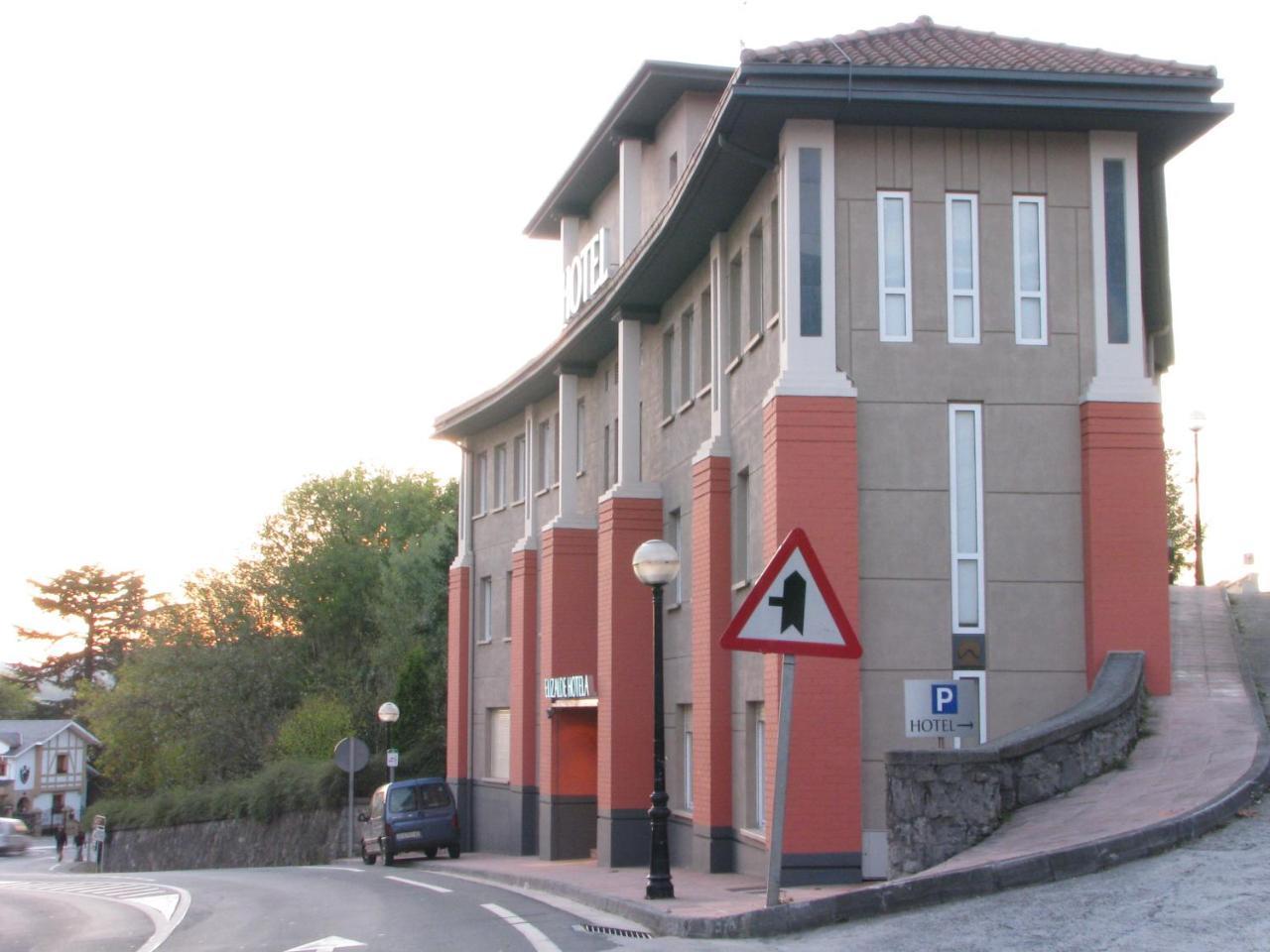 Hotel Elizalde Oiartzun Exteriör bild